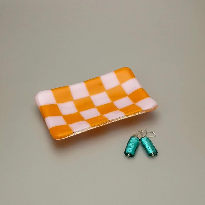 Handmade Glass Tray – Chequered Fused Glass Trinket Dish by David Perry Glass & Ceramics (12x7cm-chequered-dual-coloured-small-tray-bullseye-collection)