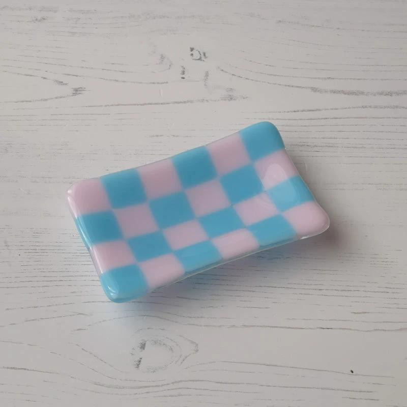 Handmade Glass Tray – Chequered Fused Glass Trinket Dish by David Perry Glass & Ceramics (12x7cm-chequered-dual-coloured-small-tray-bullseye-collection)