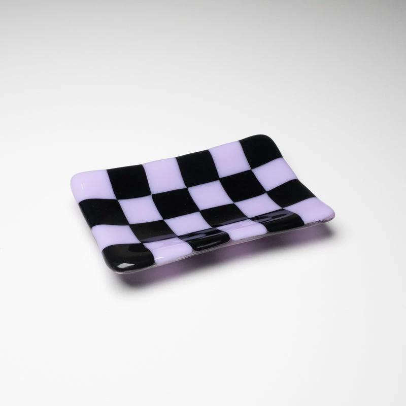 Handmade Glass Tray – Chequered Fused Glass Trinket Dish by David Perry Glass & Ceramics (12x7cm-chequered-dual-coloured-small-tray-bullseye-collection)