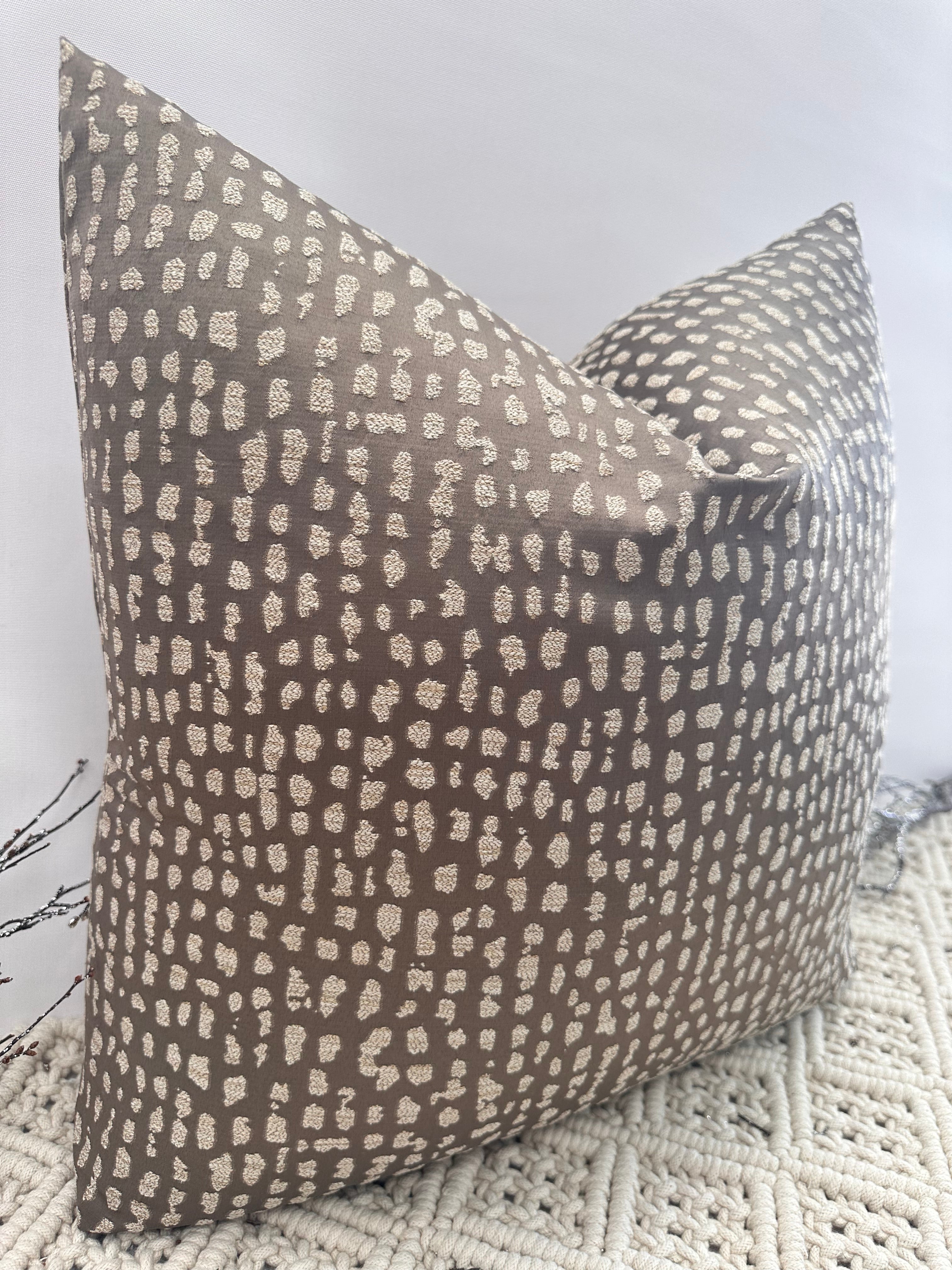 The Couture Cushion - The Putty Natale - Style No. 194