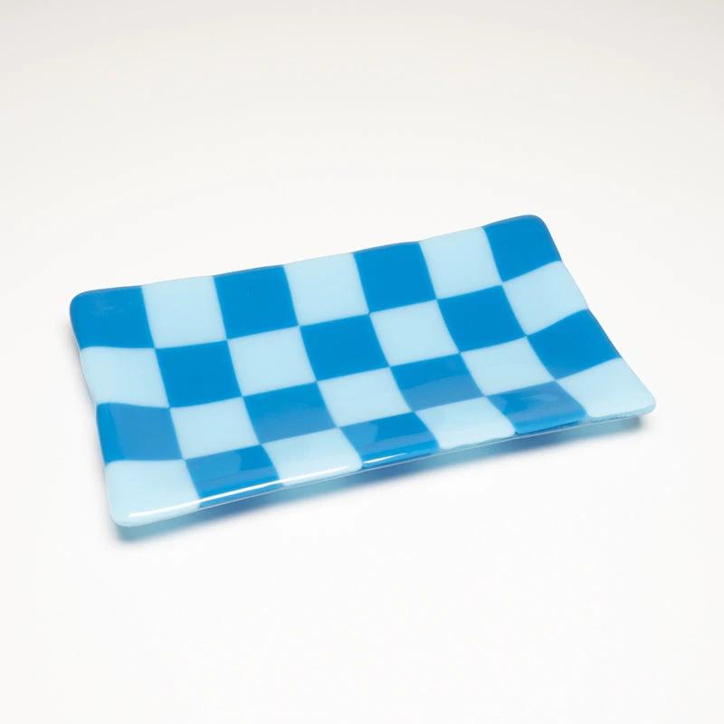 Handmade Glass Tray – Chequered Fused Glass in Dual Colours by David Perry Glass & Ceramics (21x12cm-chequered-dual-coloured-large-tray-bullseye-collection)