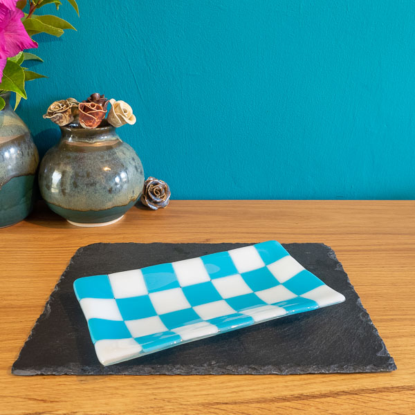 Handmade Glass Tray – Chequered Fused Design by Cornish Artisan by David Perry Glass & Ceramics (21x12cm-chequered-white-colour-large-tray-bullseye-collection)