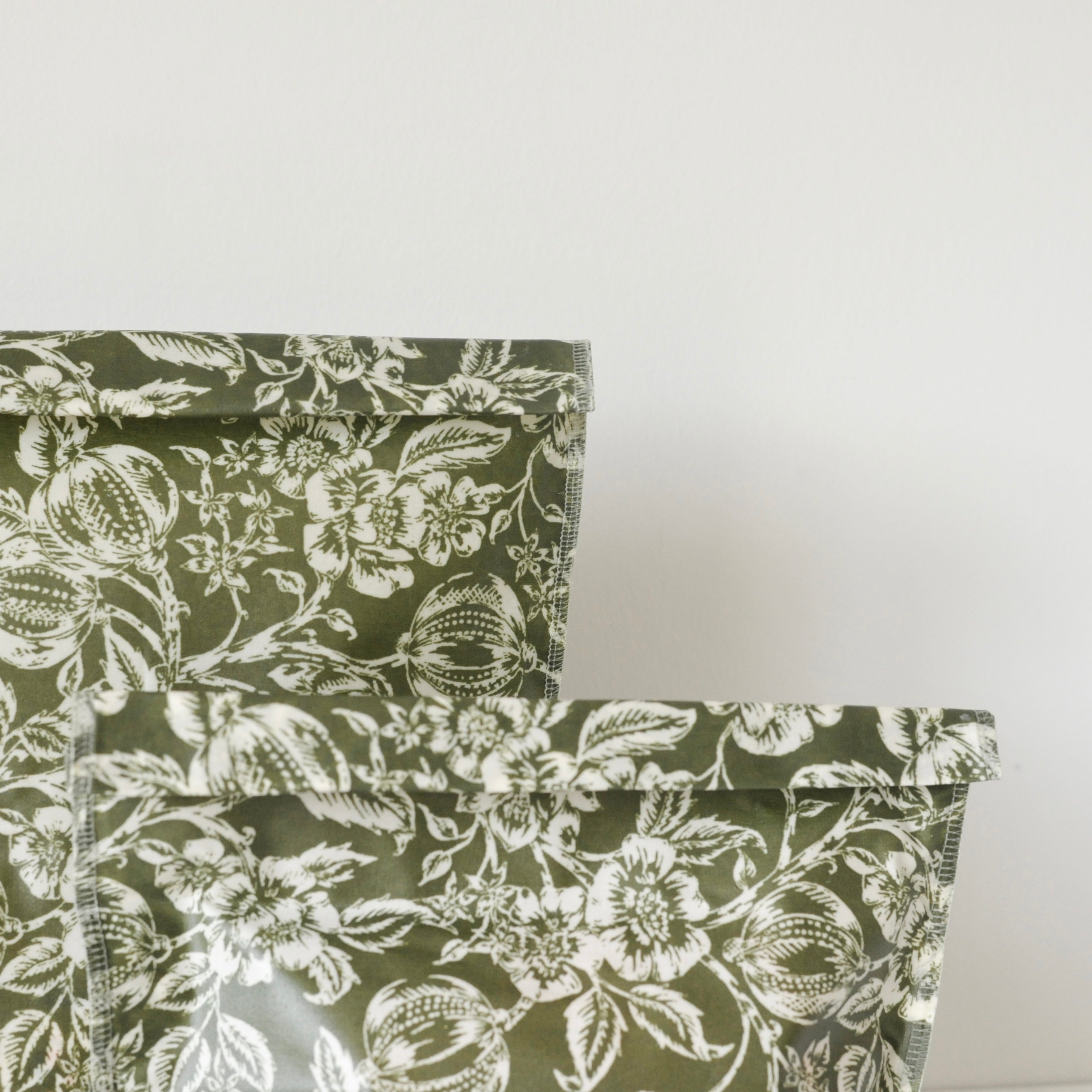 THE Beeswax Bag - Olive Heritage Floral