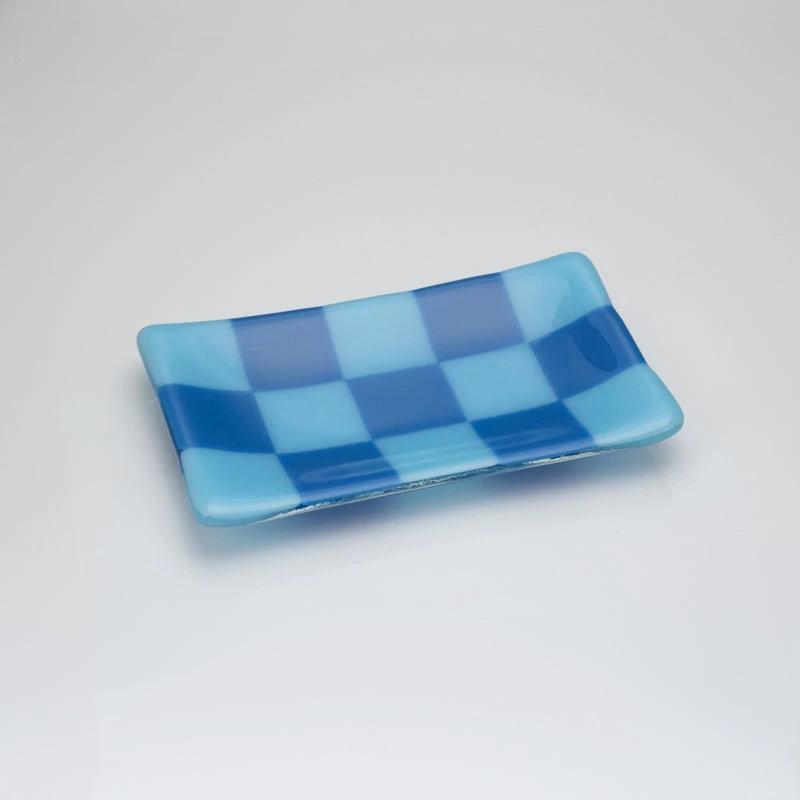 Glass Tray – Handmade Chequered Design for Keys & Jewellery by David Perry Glass & Ceramics (15x8cm-chequered-dual-coloured-medium-tray-bullseye-collection)