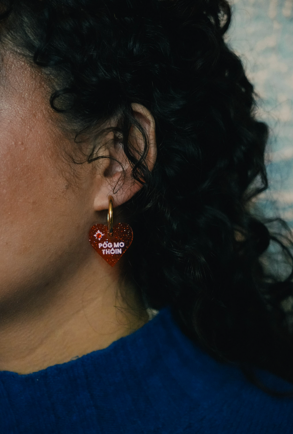 Póg Mo Thóin Hoop Earrings