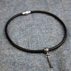 Isa Rune Choker