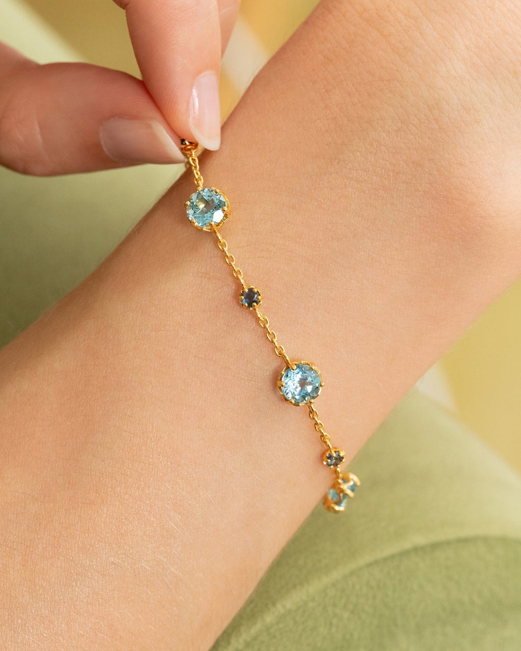 Blue Sapphire & Blue Topaz Bracelet in 18k Gold Vermeil