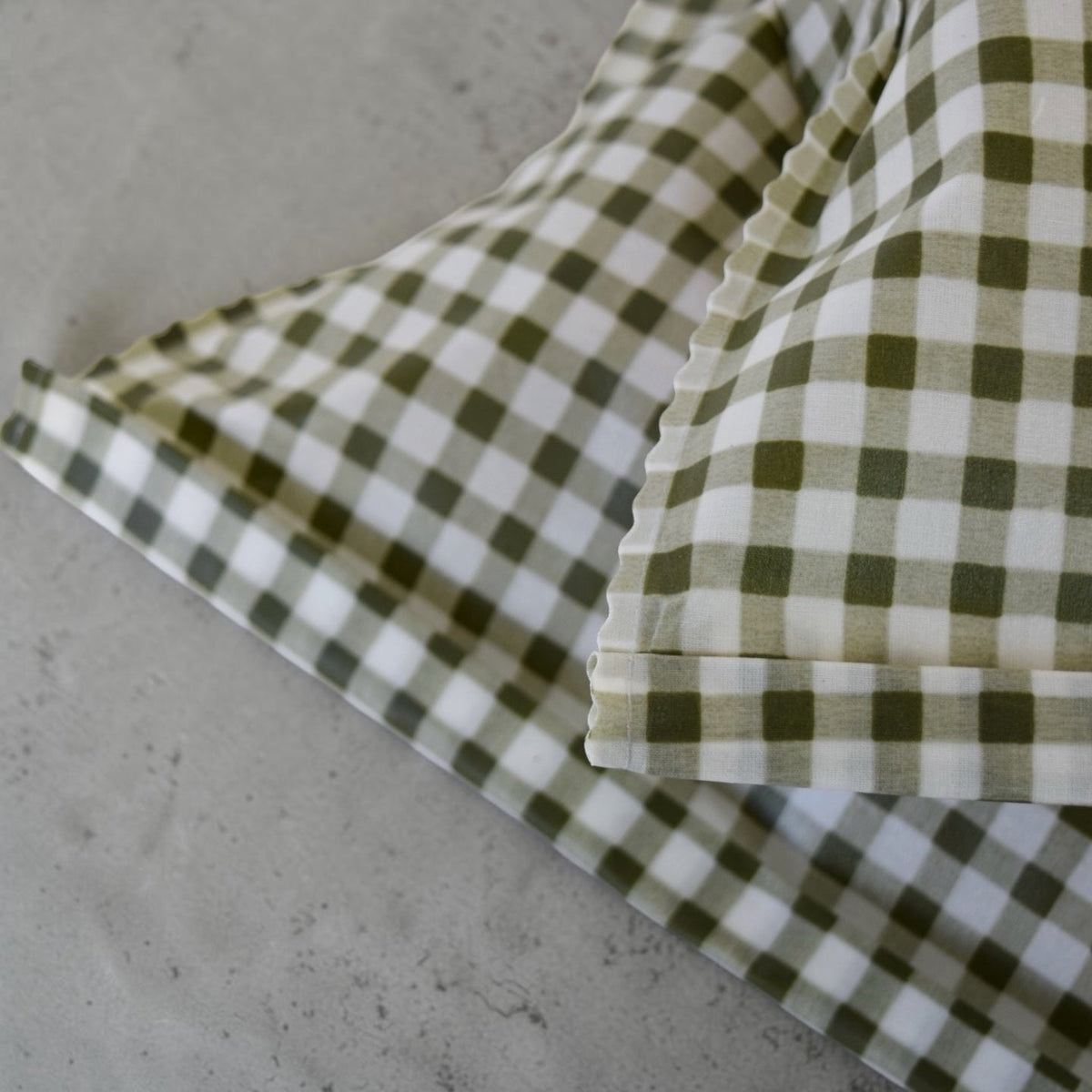 THE Beeswax Bag – Olive Check