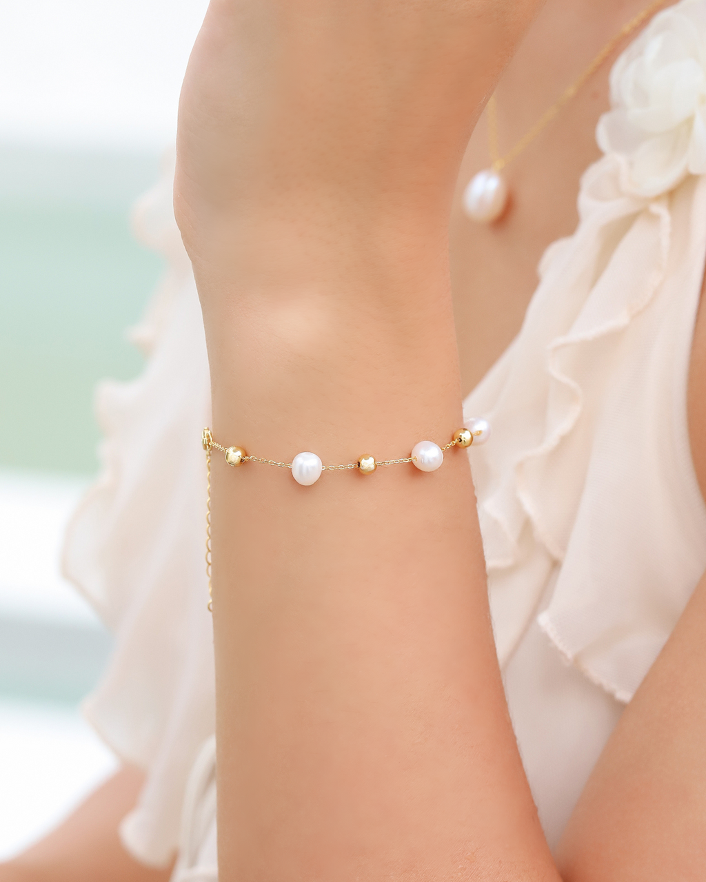 Freshwater Pearl Bracelet in 18k Gold Vermeil
