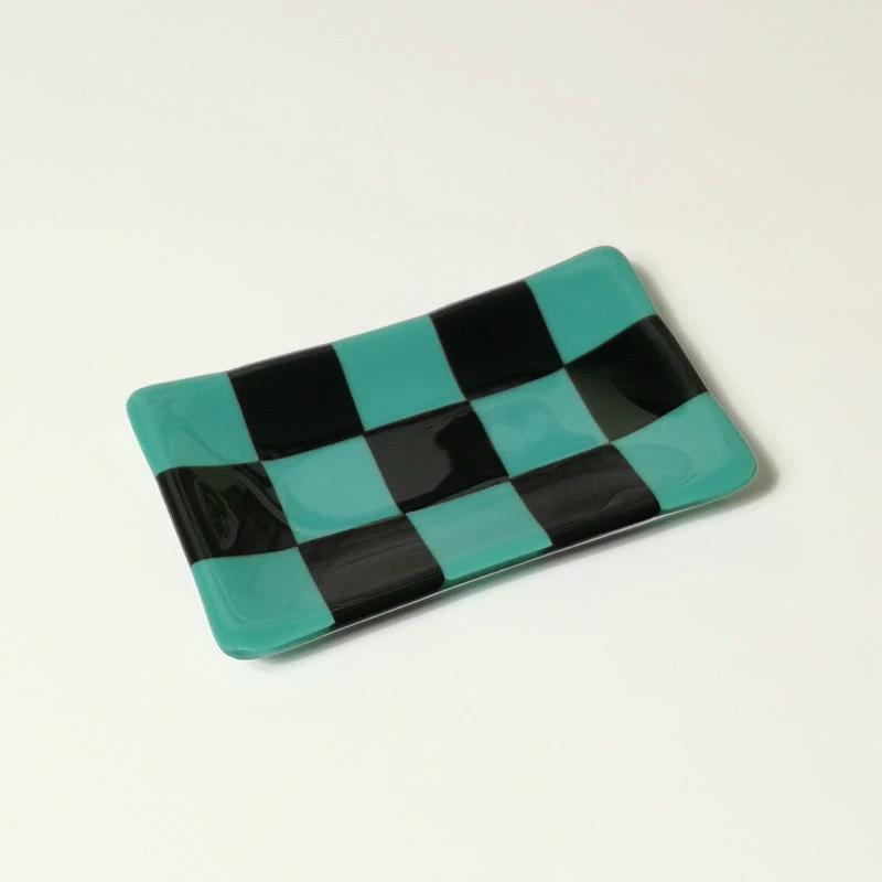 Glass Tray – Handmade Chequered Design for Keys & Jewellery by David Perry Glass & Ceramics (15x8cm-chequered-dual-coloured-medium-tray-bullseye-collection)