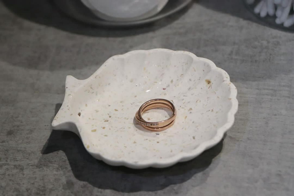 Shell Trinket - Mother of Pearl