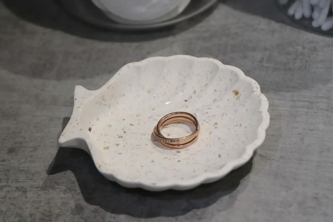 Shell Trinket - Mother of Pearl