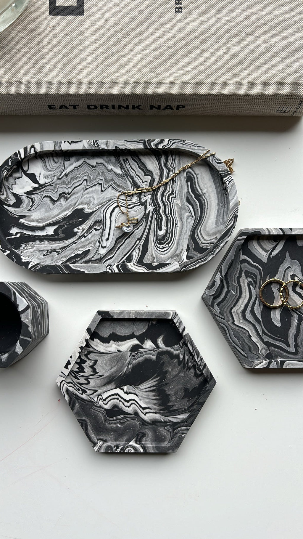 Black & White Marble Set
