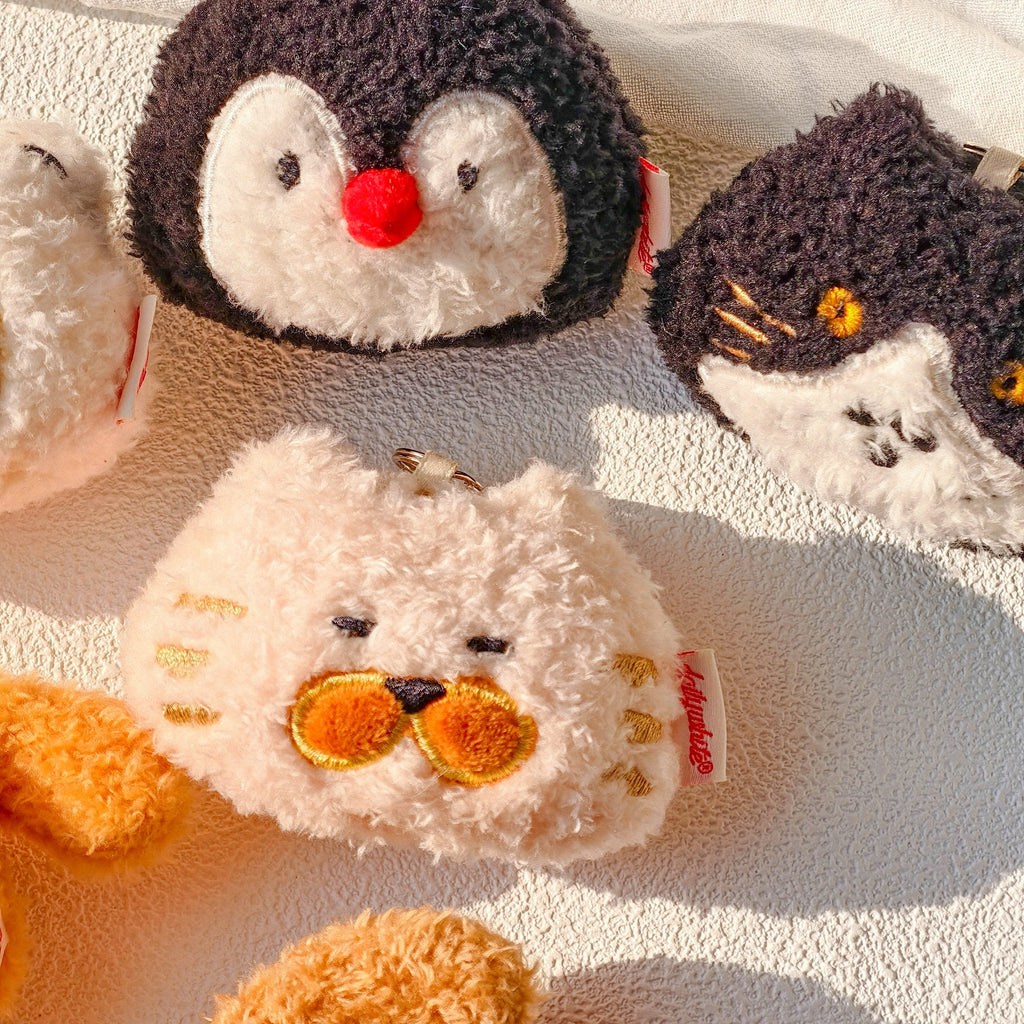 Daily White | Bellin Kitty Plush Charm