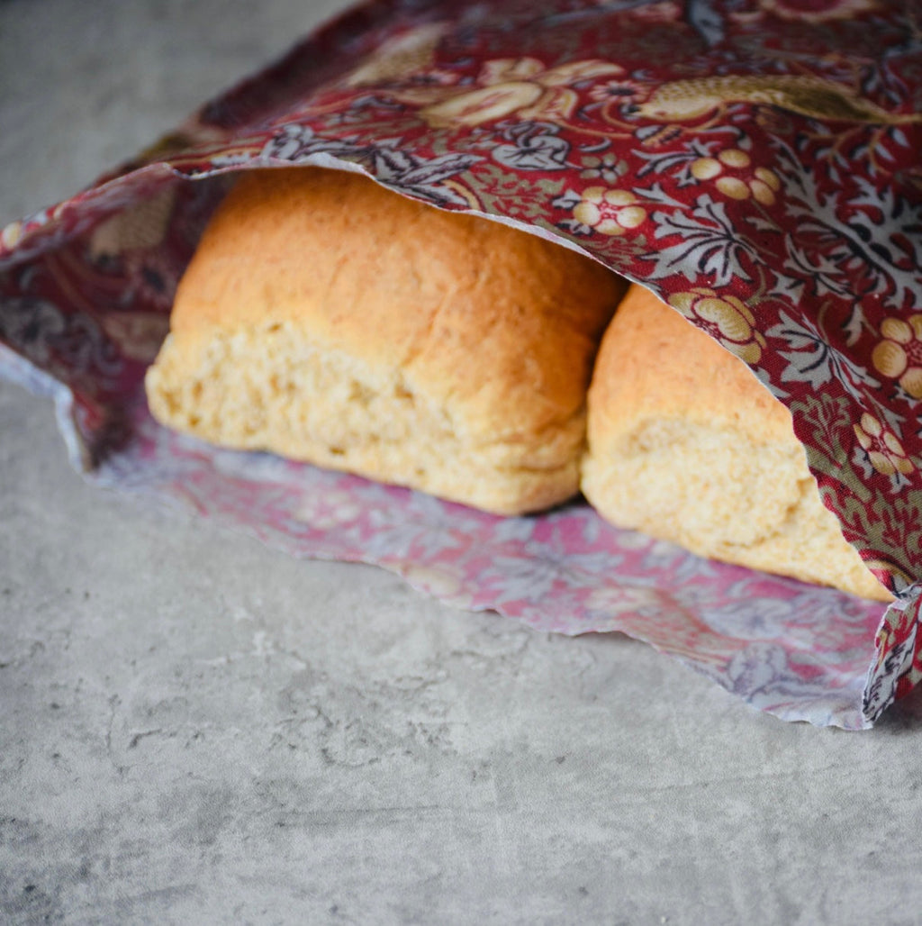 THE Beeswax Bag - William Morris Red