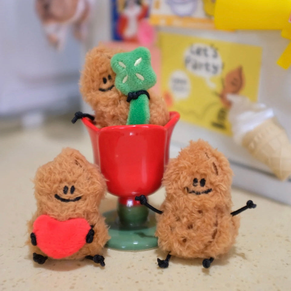 Fickle Plan | Mini Peanut Keychain