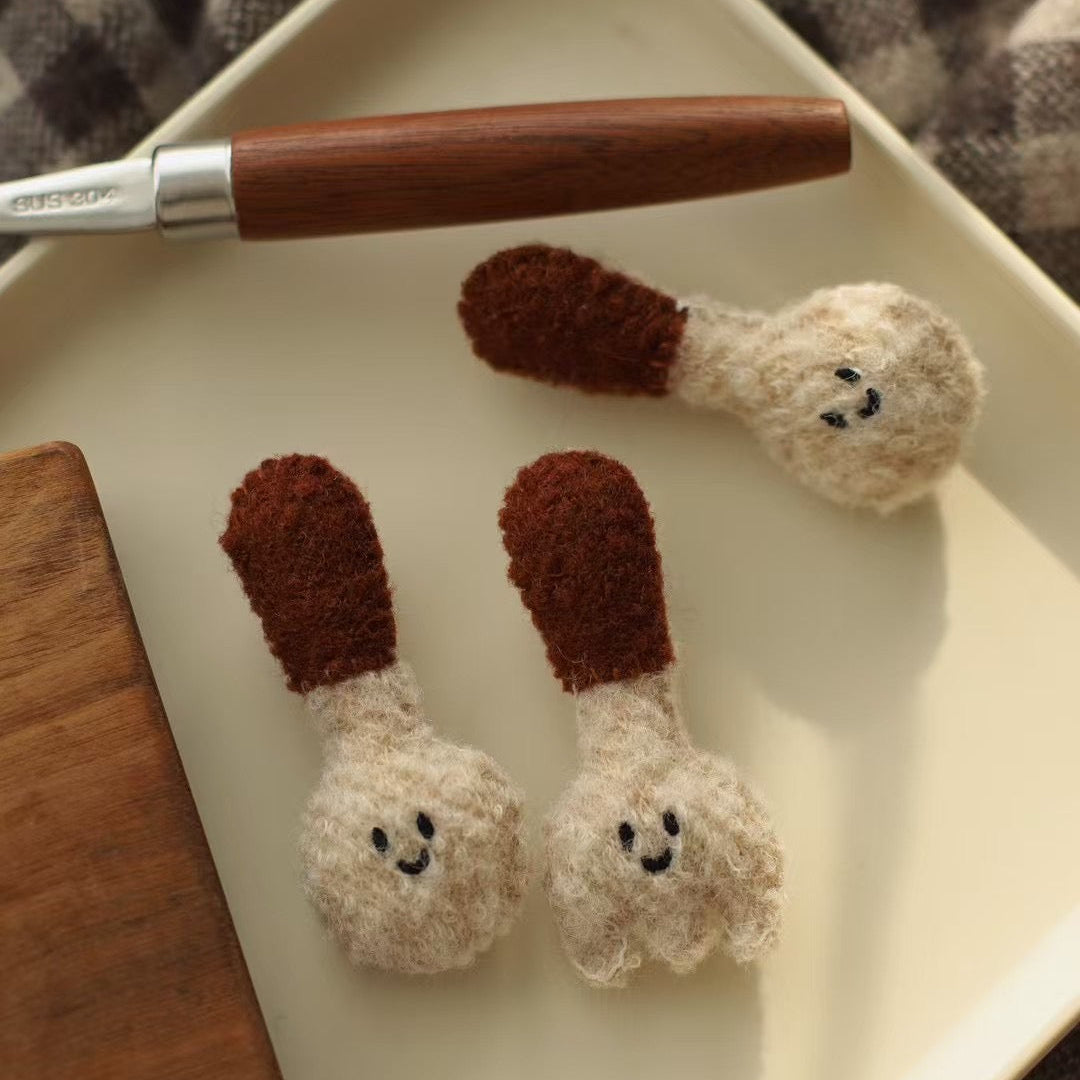 Daily White | Spoon And Fork Woollen Brooch