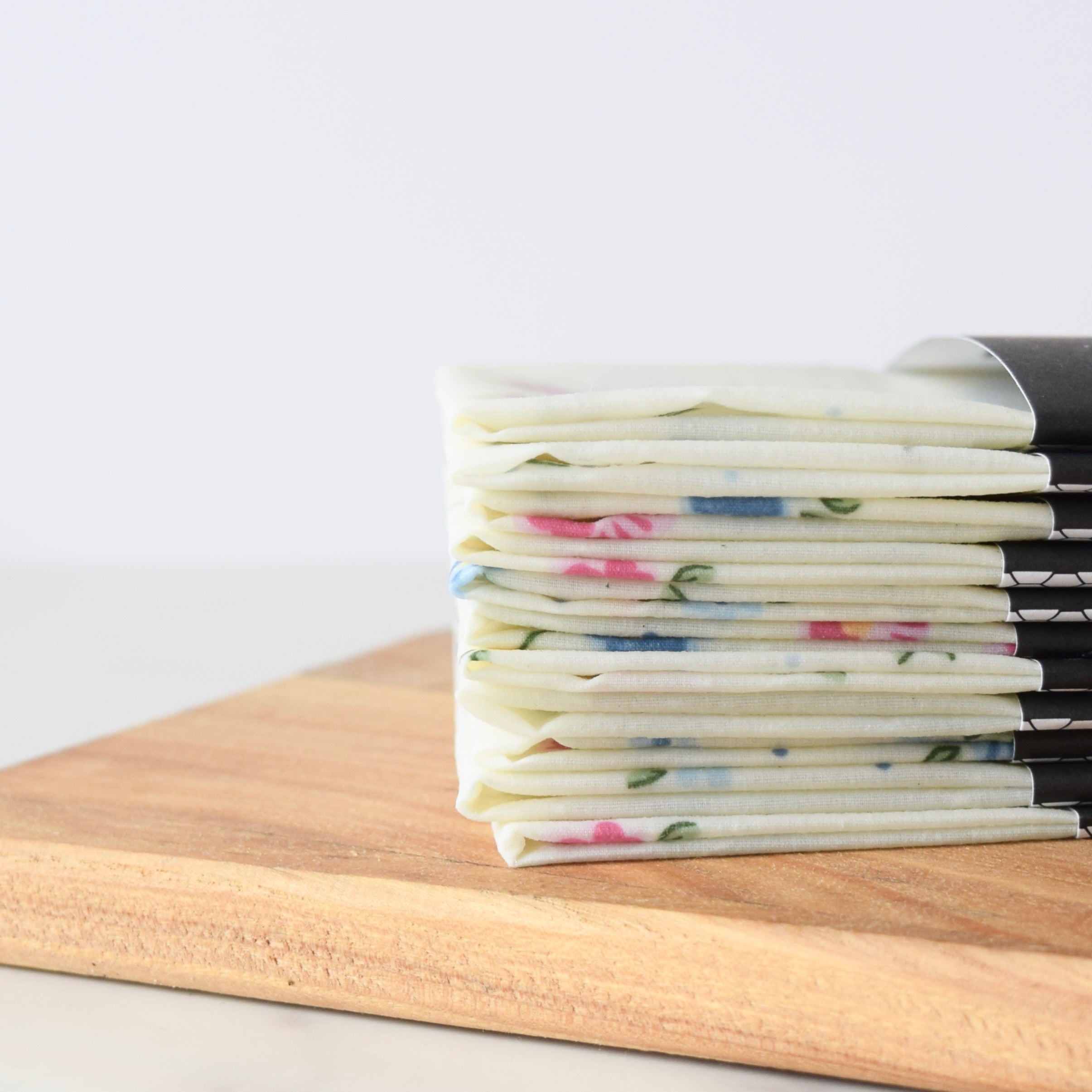 Ditsy Floral White (Large 14” x 11”) Reusable self sticking Beeswax food Wraps.