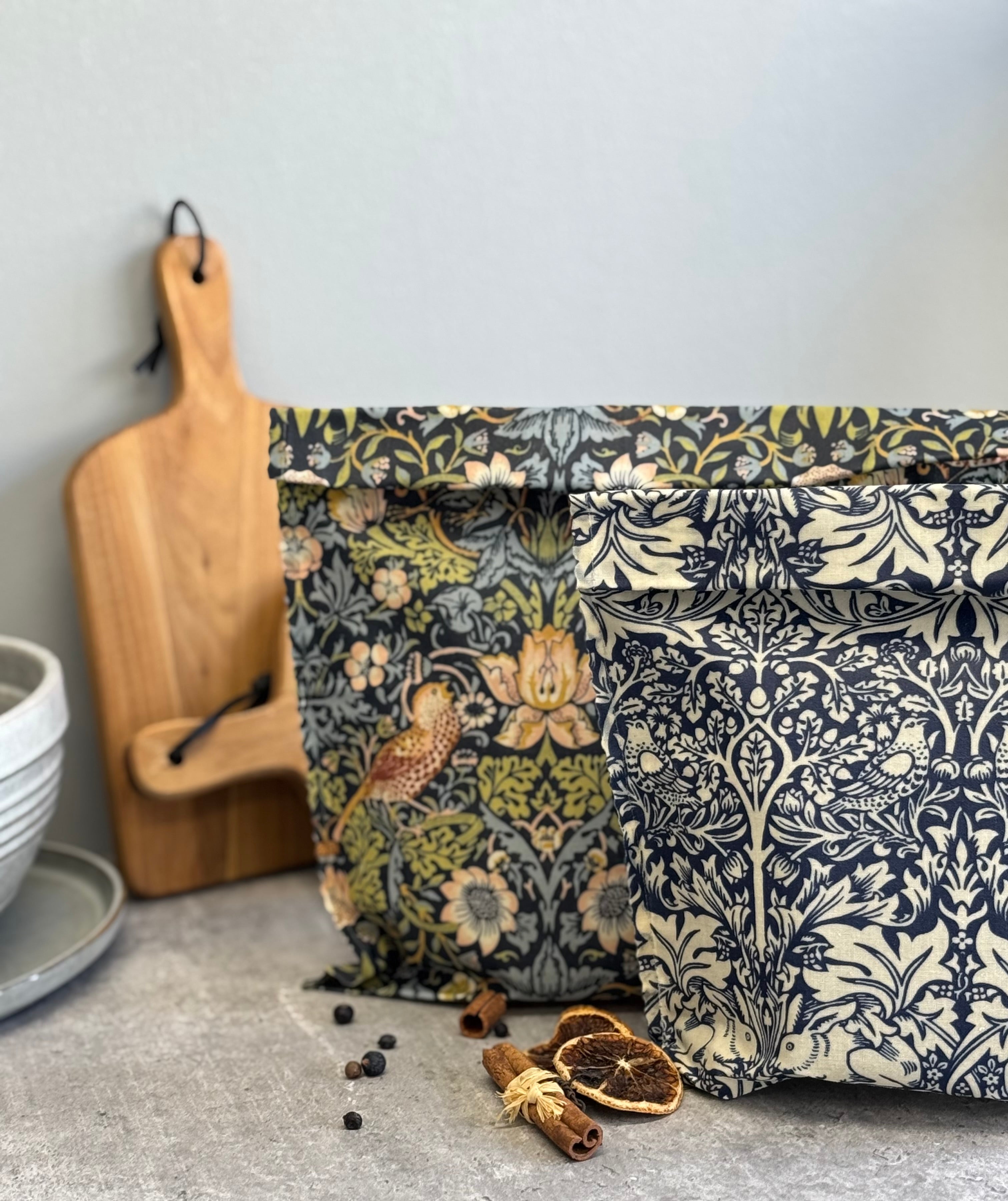 THE Beeswax Bag - William Morris