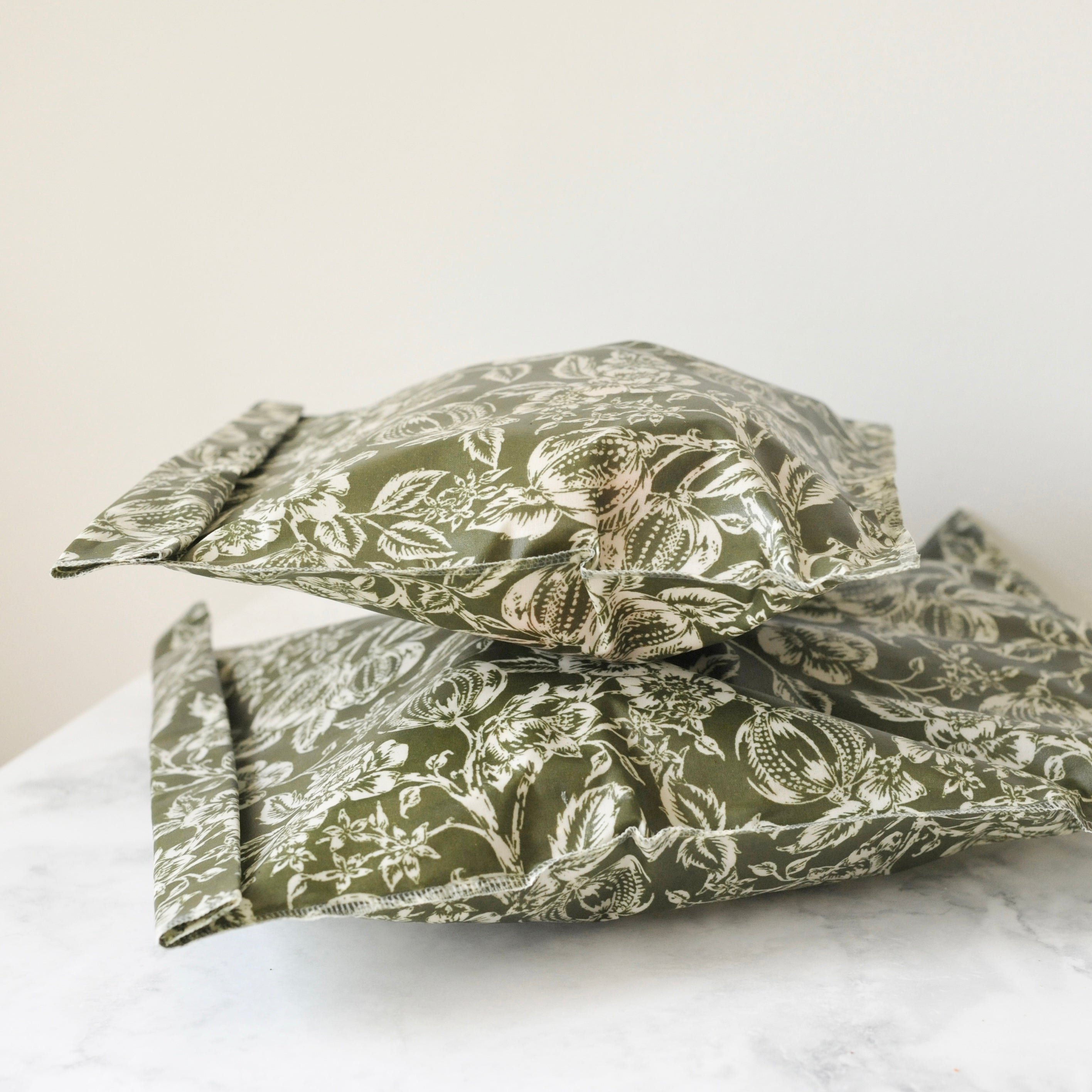THE Beeswax Bag - Olive Heritage Floral