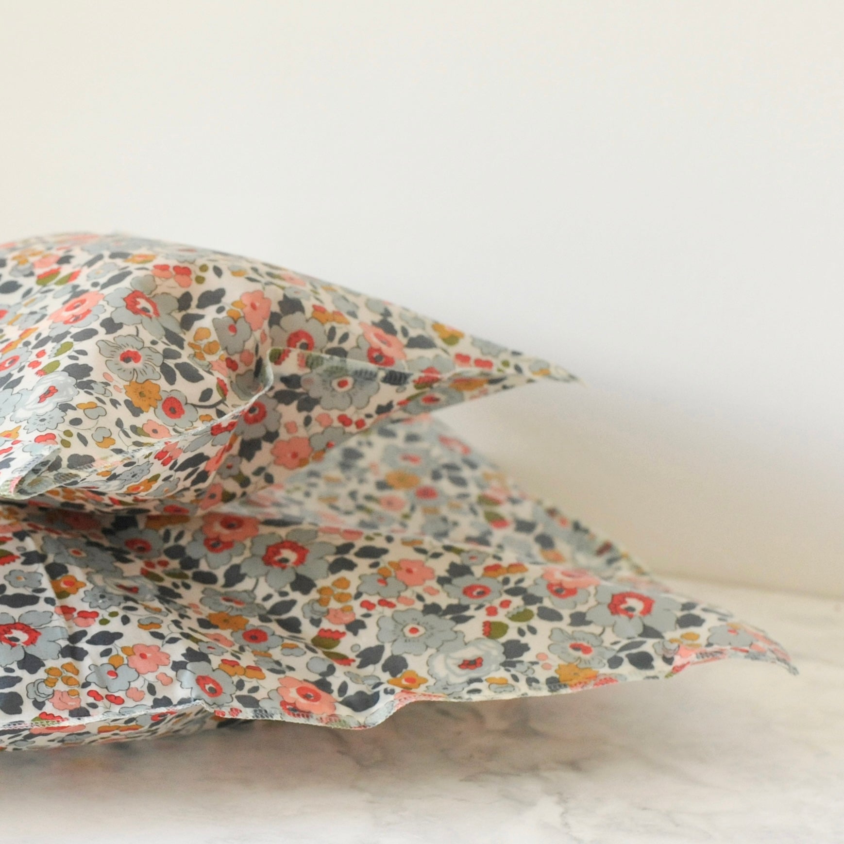 THE Beeswax Bag - Liberty Betsy