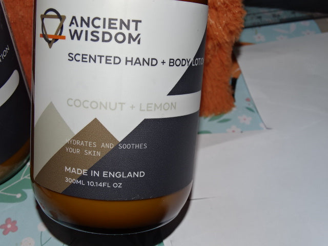 Hand and Body Lotion Set Coconut and Lemon And Sandalwood Silk 300ml