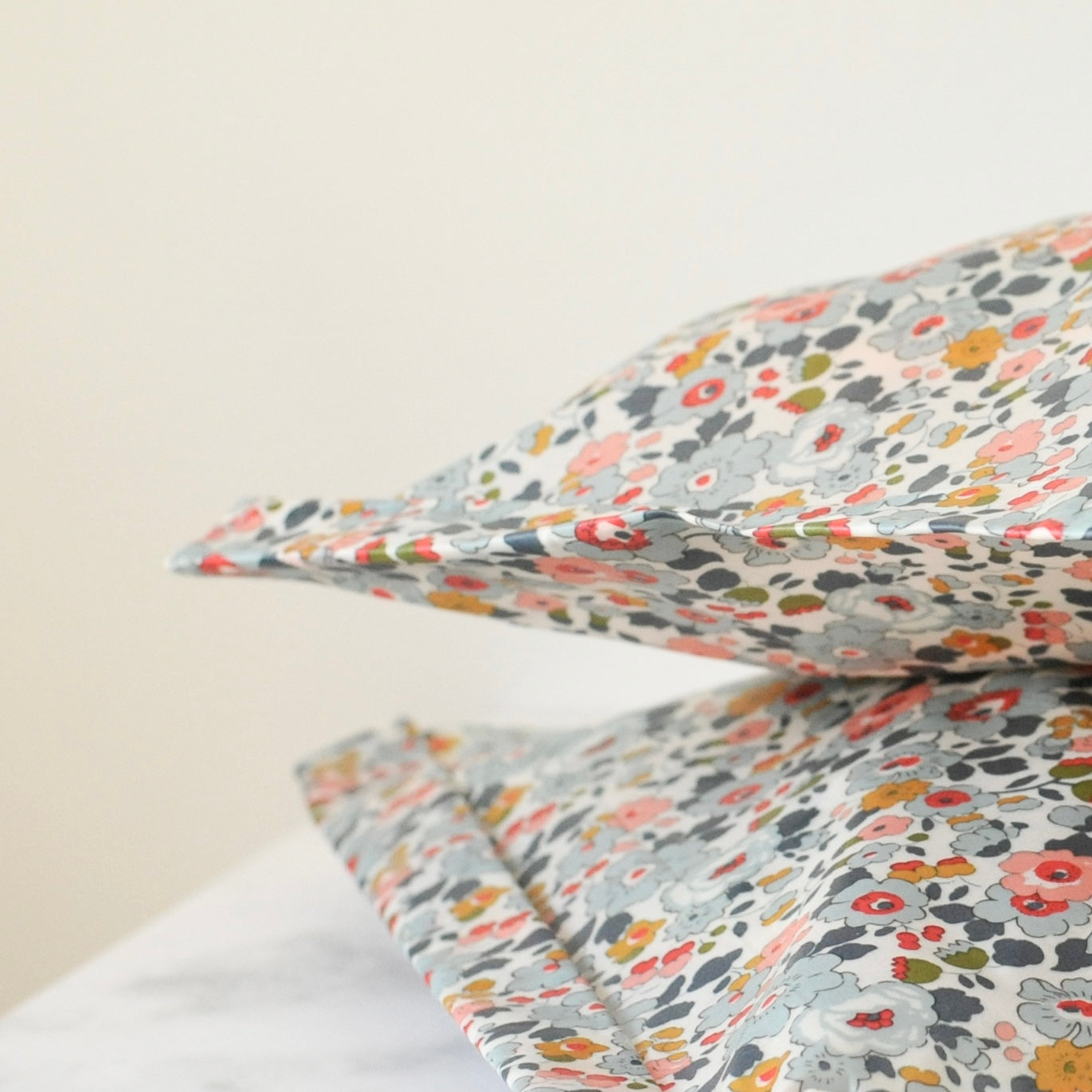 THE Beeswax Bag - Liberty Betsy