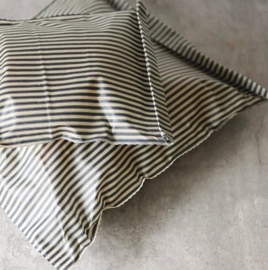 THE Beeswax Bag-Navy Stiped