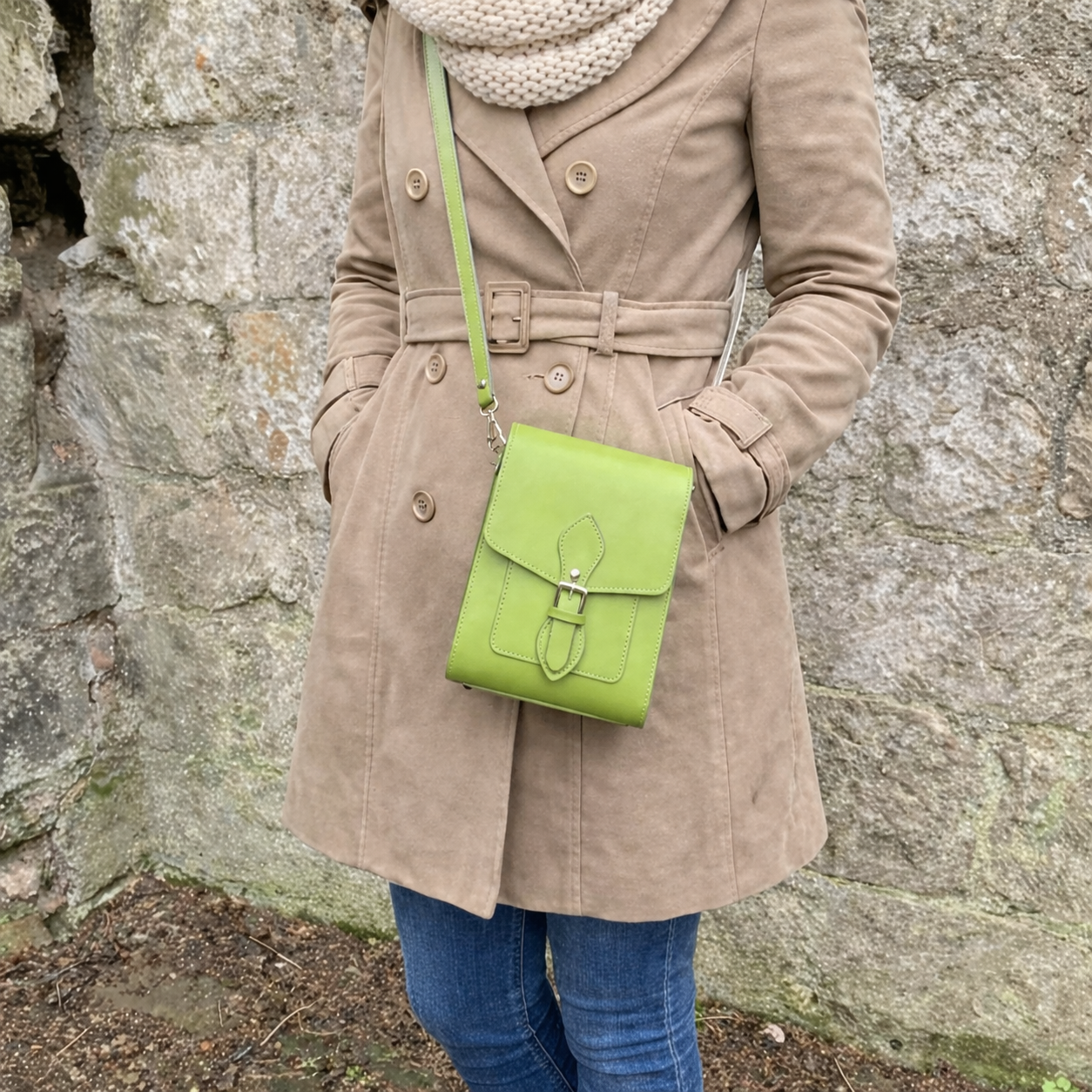 Handmade Leather Festival Phone Bag - Grass Green