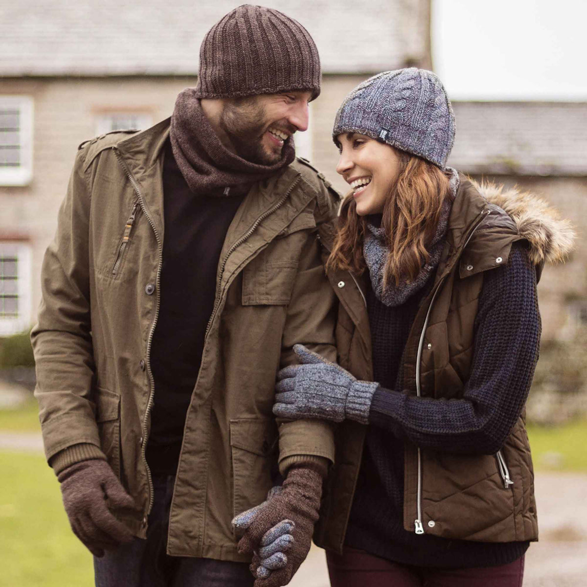 Ladies Fleece Lined Thermal Winter Hat, Neck Warmer & Converter Gloves Set