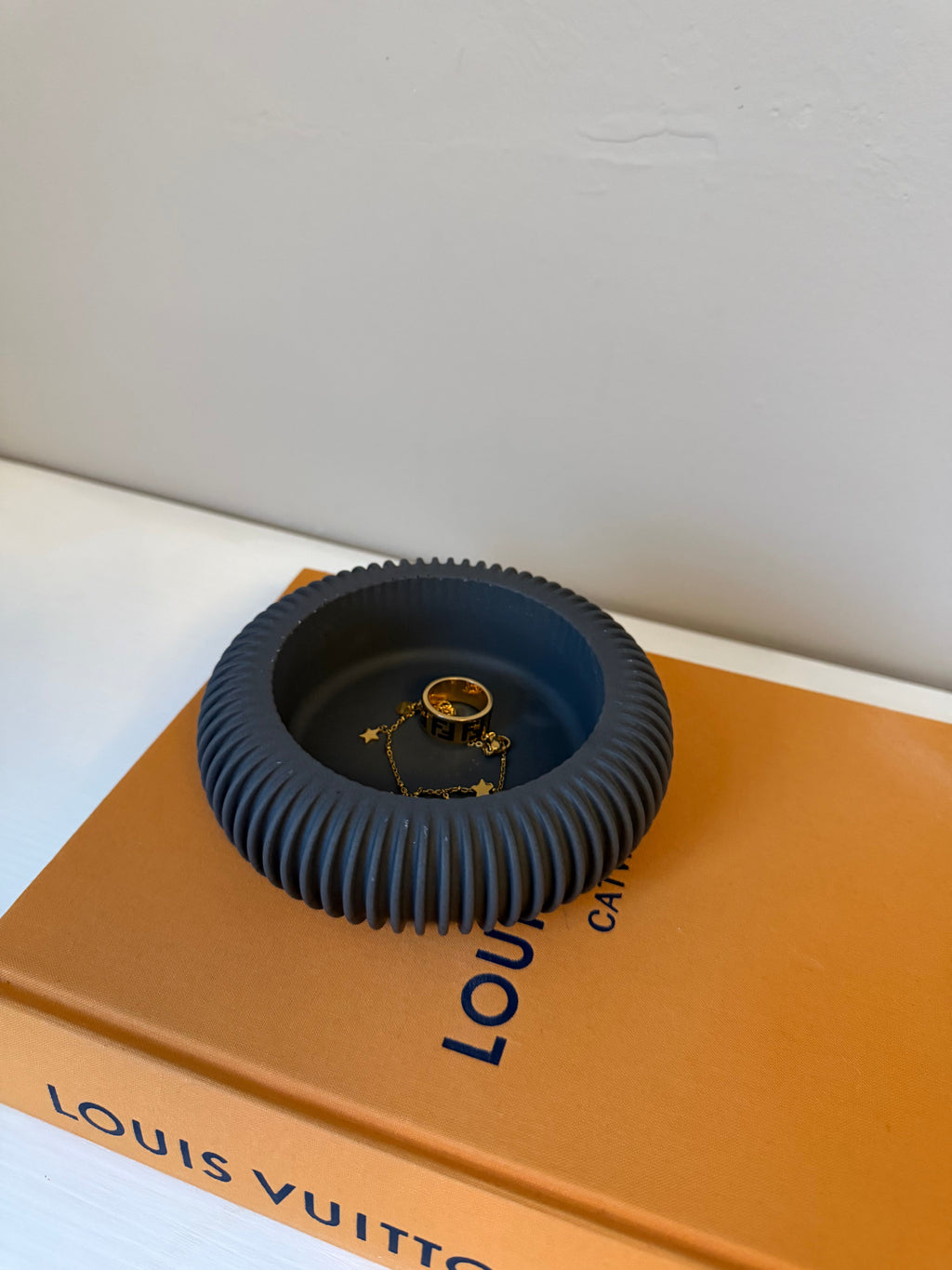Ribbed Bowl