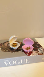Clam Shell Ring Holder