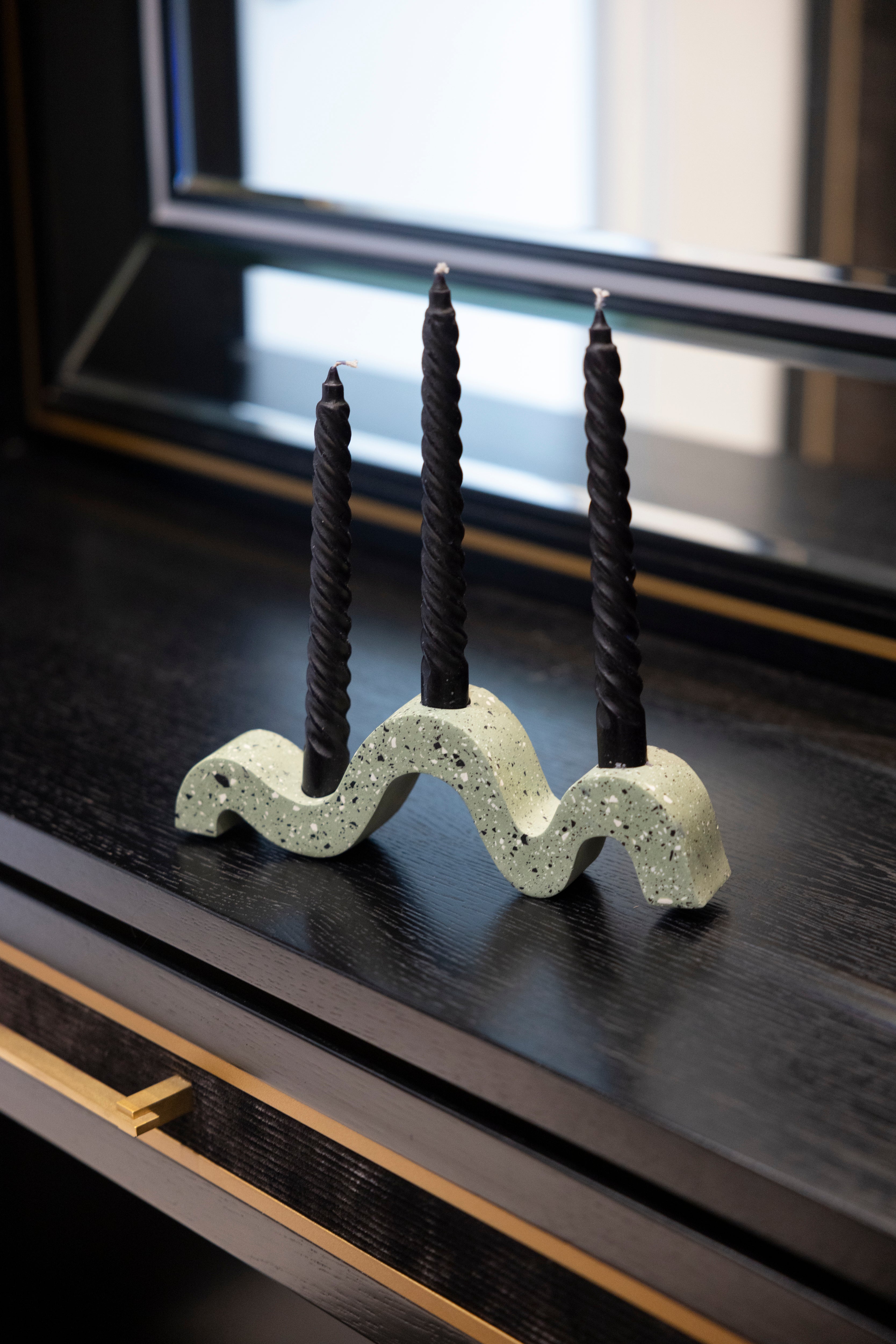 Wavy Candlestick