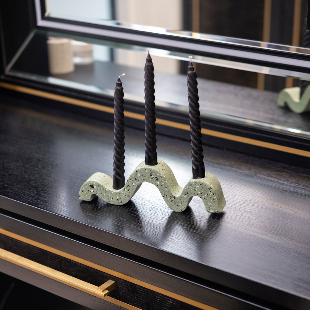 Wavy Candlestick