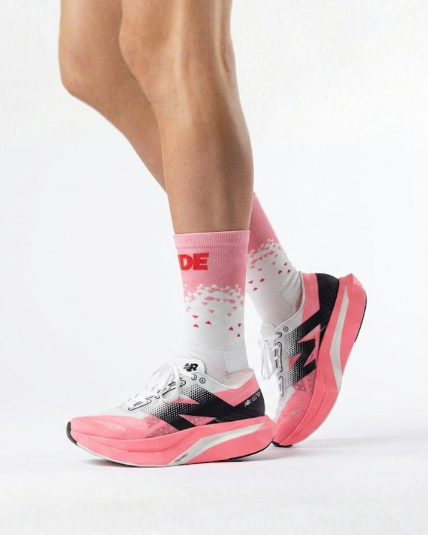 Performance Running Socks - Flash Pink