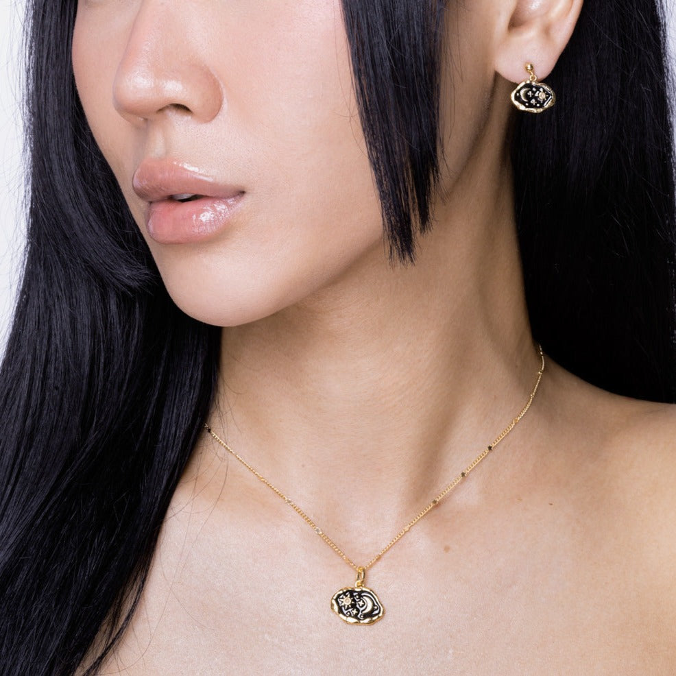 Midnight Scene Rose Quartz and Black Enamel Stud Gold