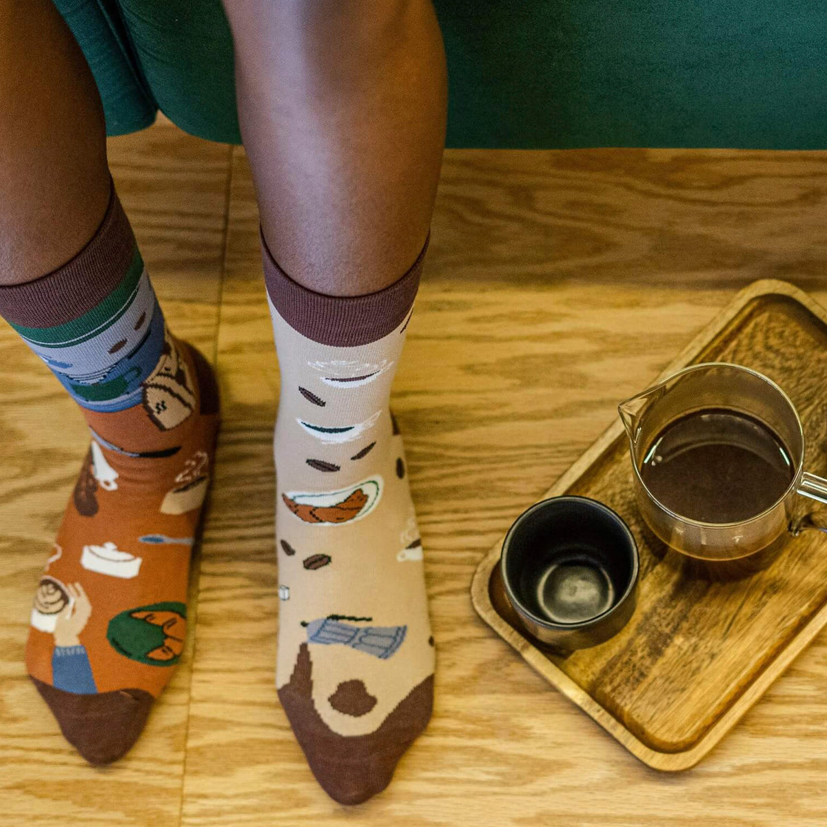 1 Pack Unisex Mismatched Novelty Odd Socks - Coffee