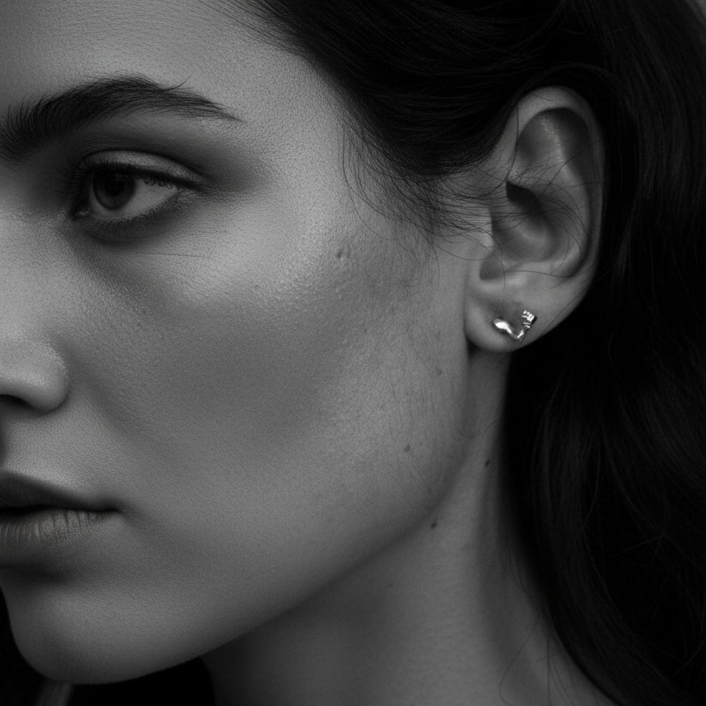 Skull Arm Solo Stud Earring in Sterling Silver 925 – Oxide Finish