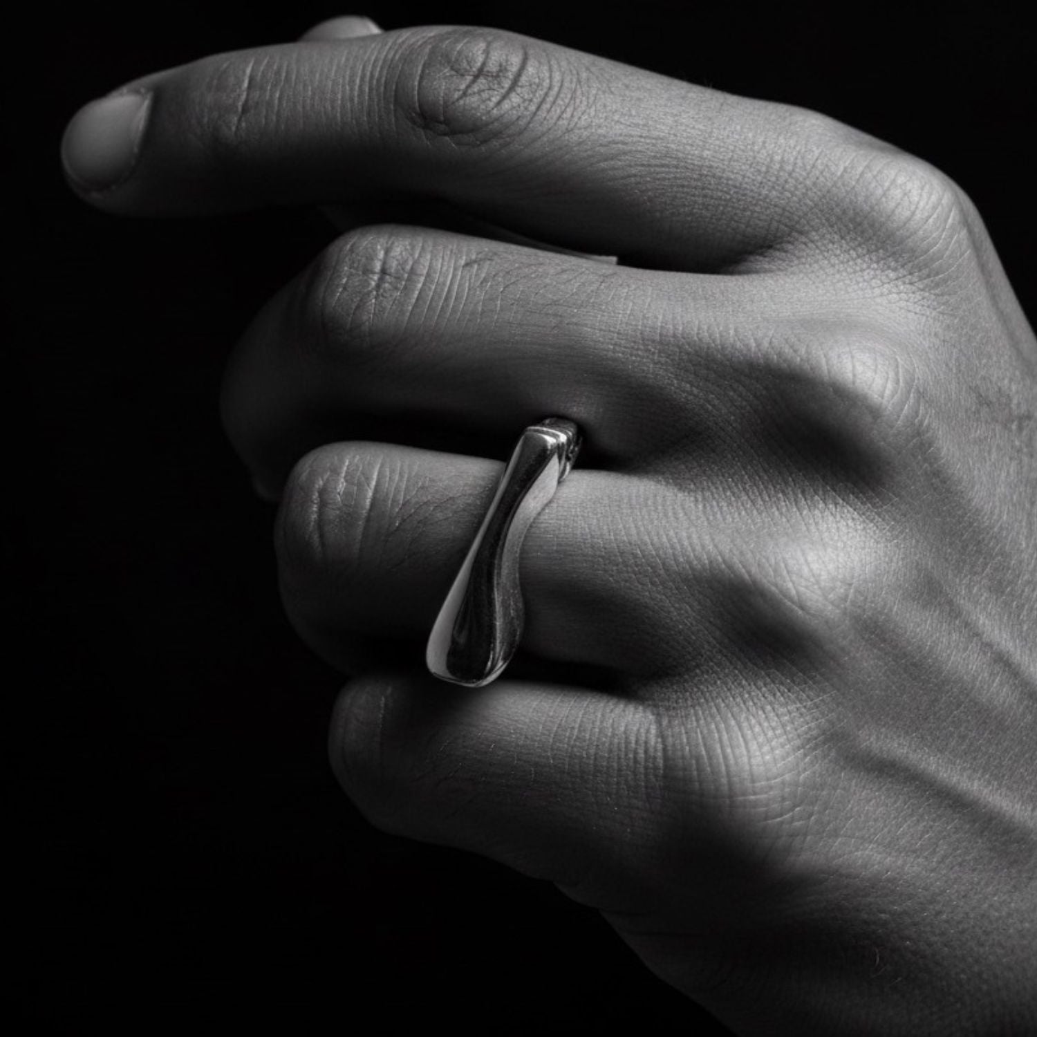 The Abyss Men’s Ring – Handcrafted