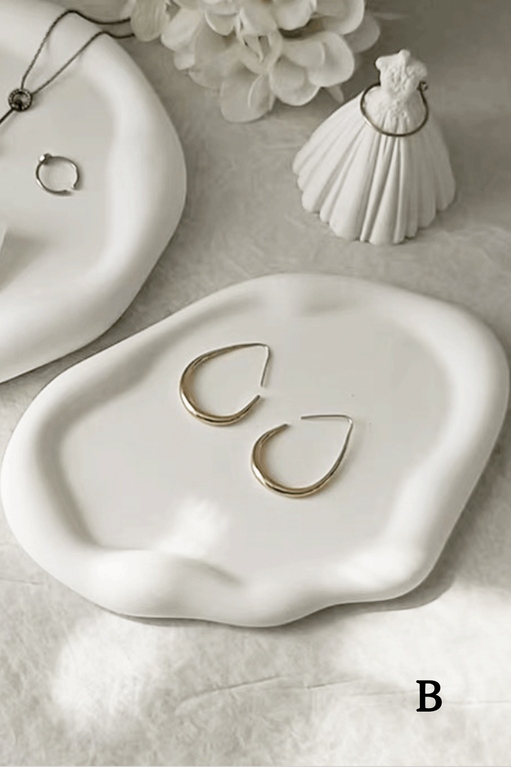 Irregular Shaped Jewellery Tray