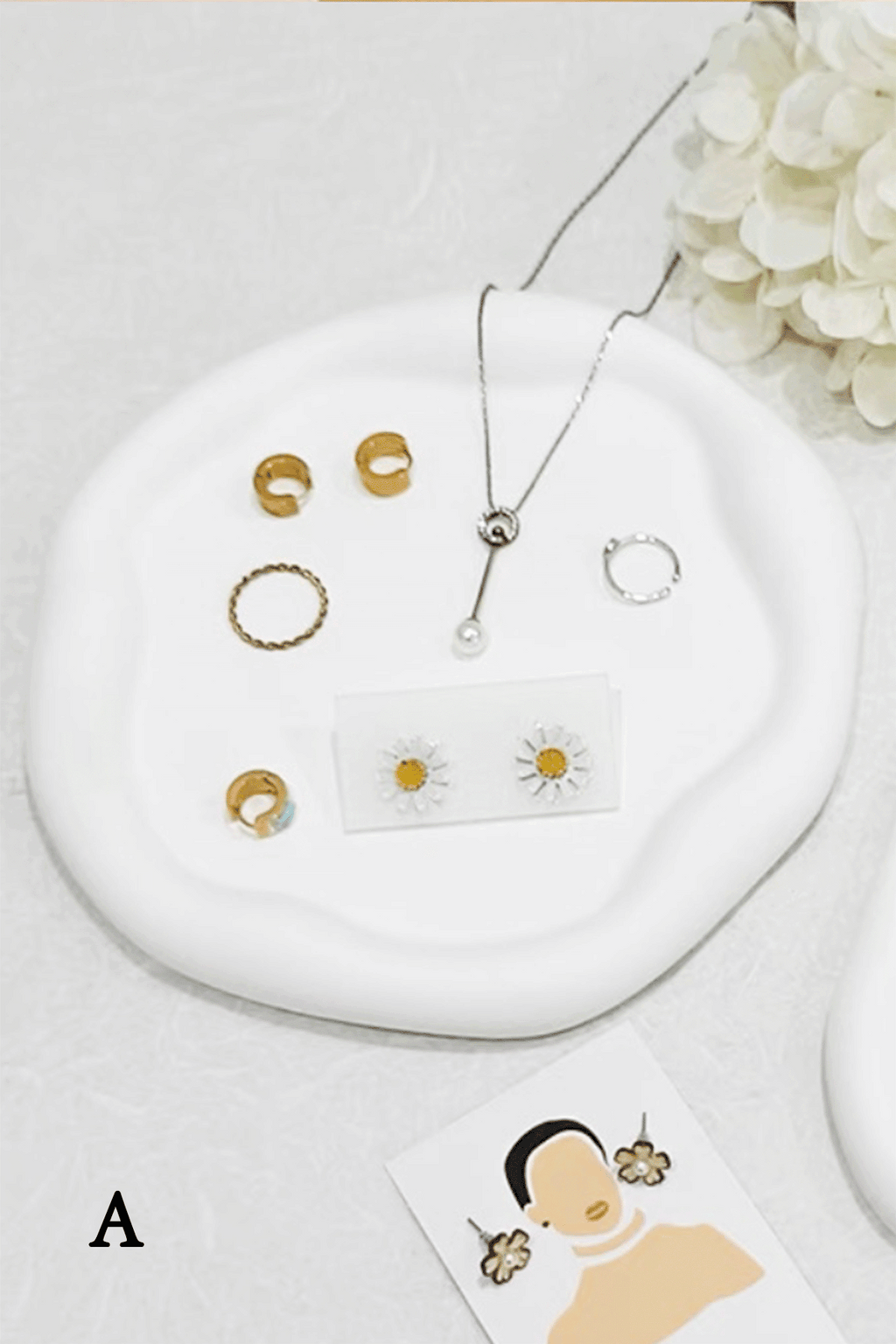 Irregular Shaped Jewellery Tray