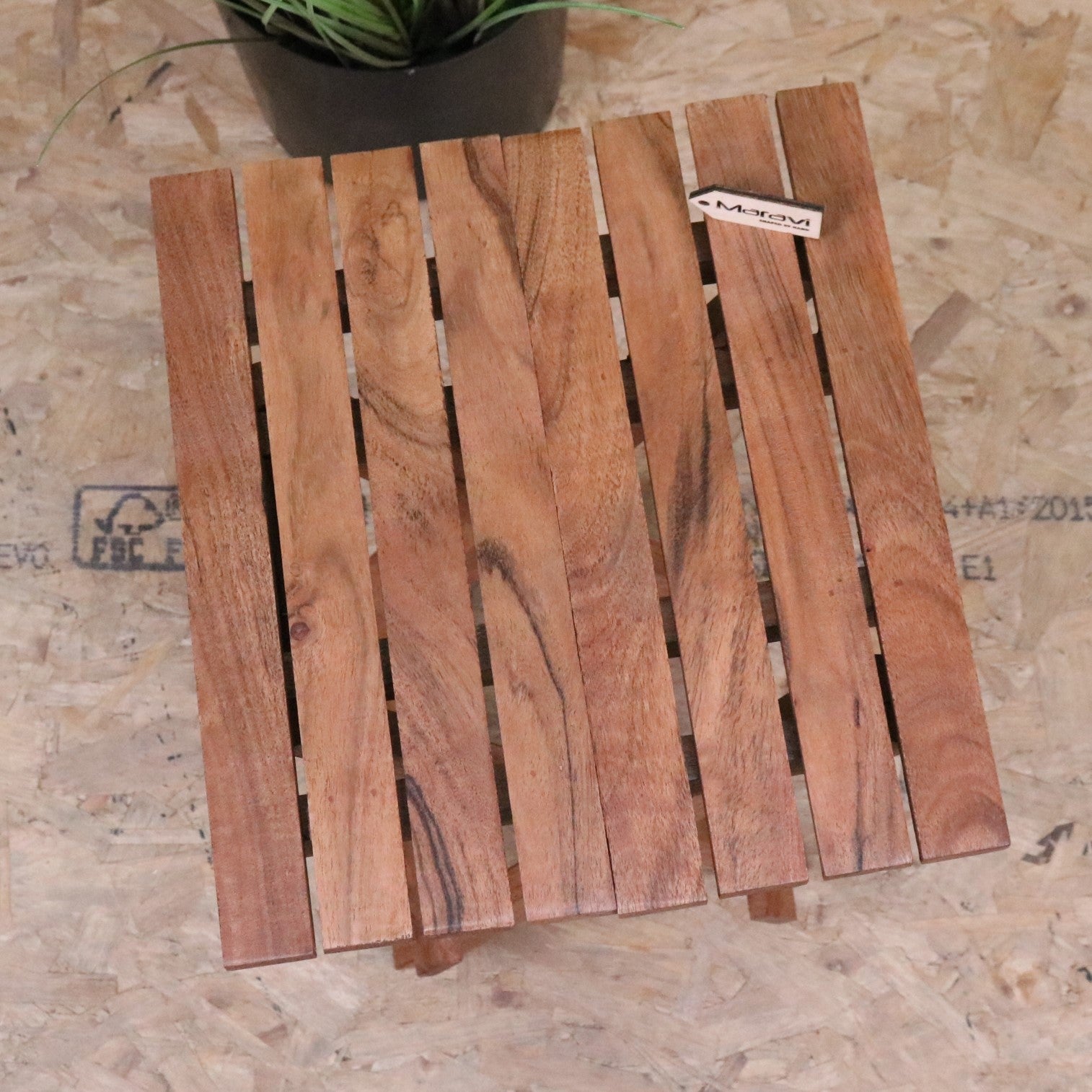 Vaitin Wooden Folding Stool