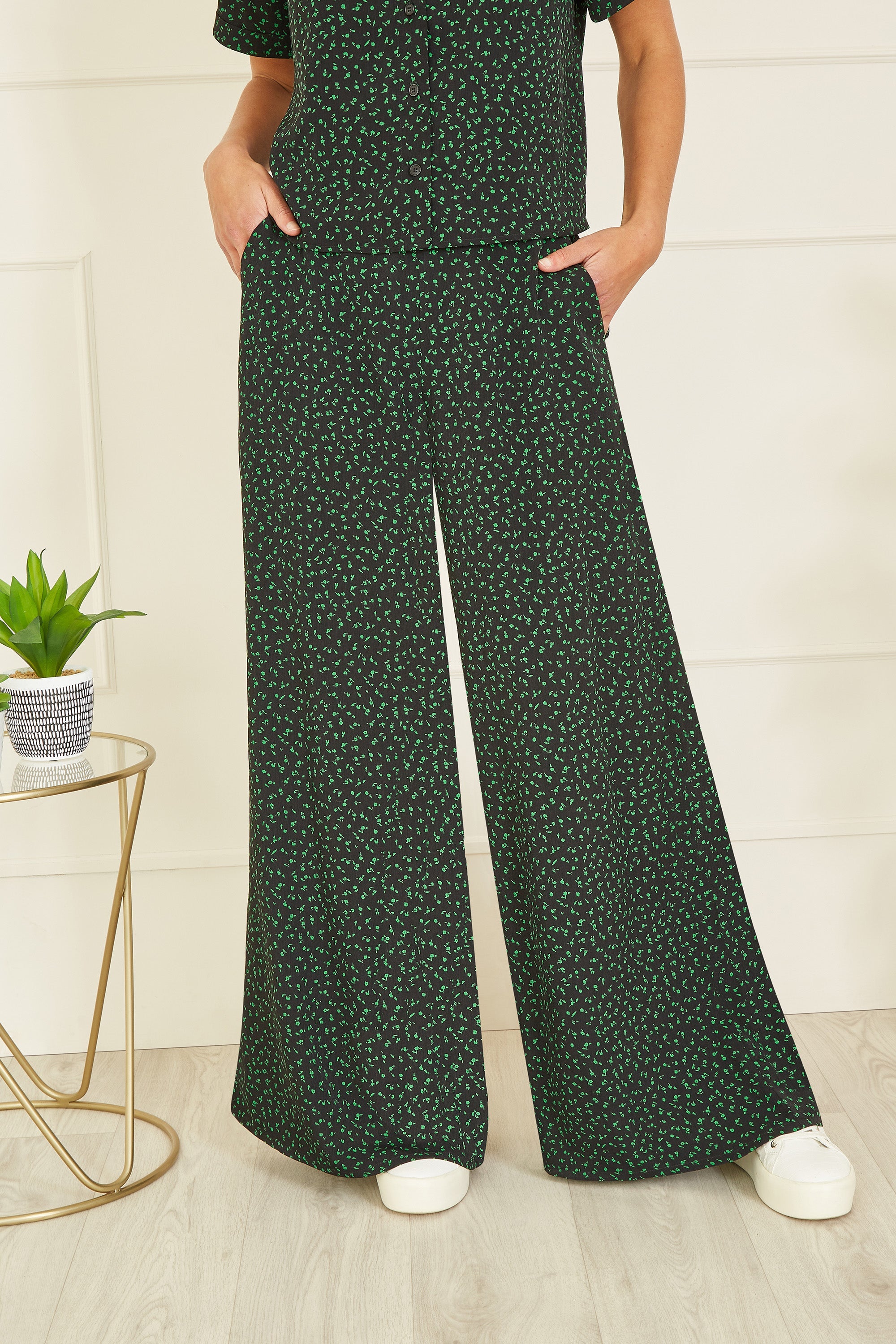 Yumi Black Ditsy Floral Print Relaxed Wide Leg Trousers