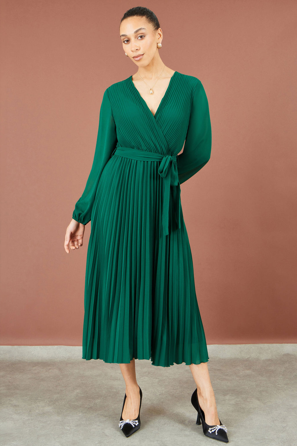 Yumi Green Pleated Wrap Midi Dress