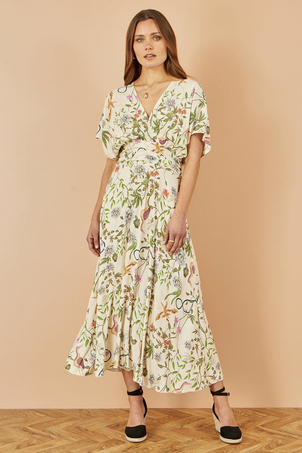 Yumi Ivory Floral Print Ruched Waist Midi Dress With Kimono Sleeves