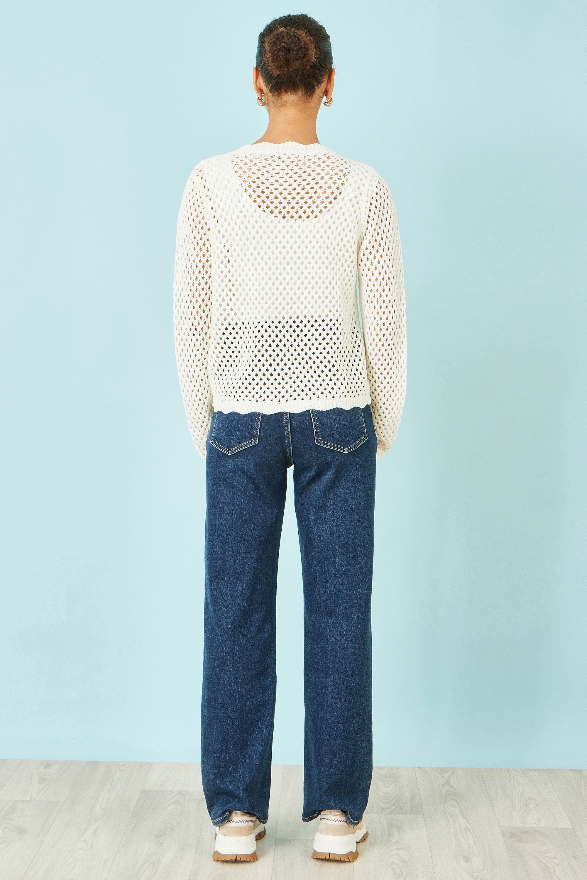 Yumi White Flower Crochet Cardigan