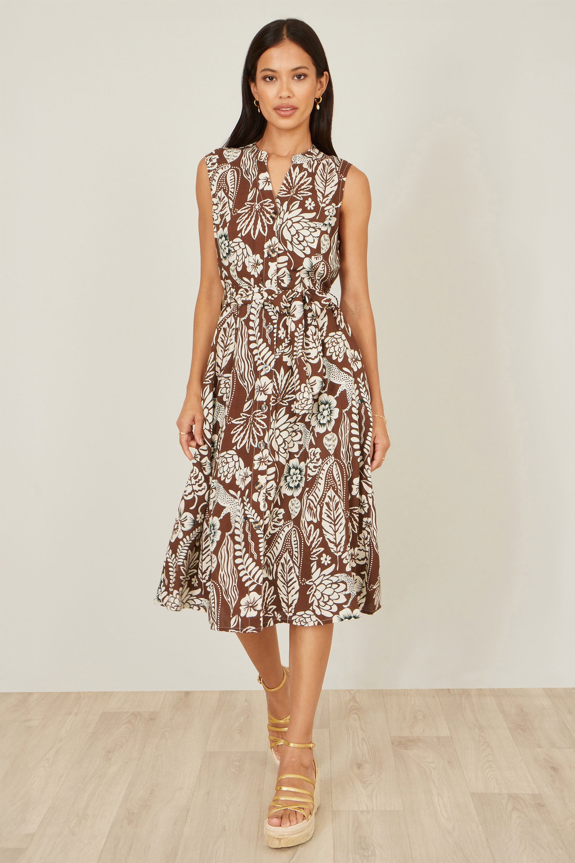 Yumi Brown Leaf Print Shirt Dress