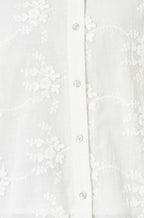 Yumi White Cotton Flower Applique Shirt