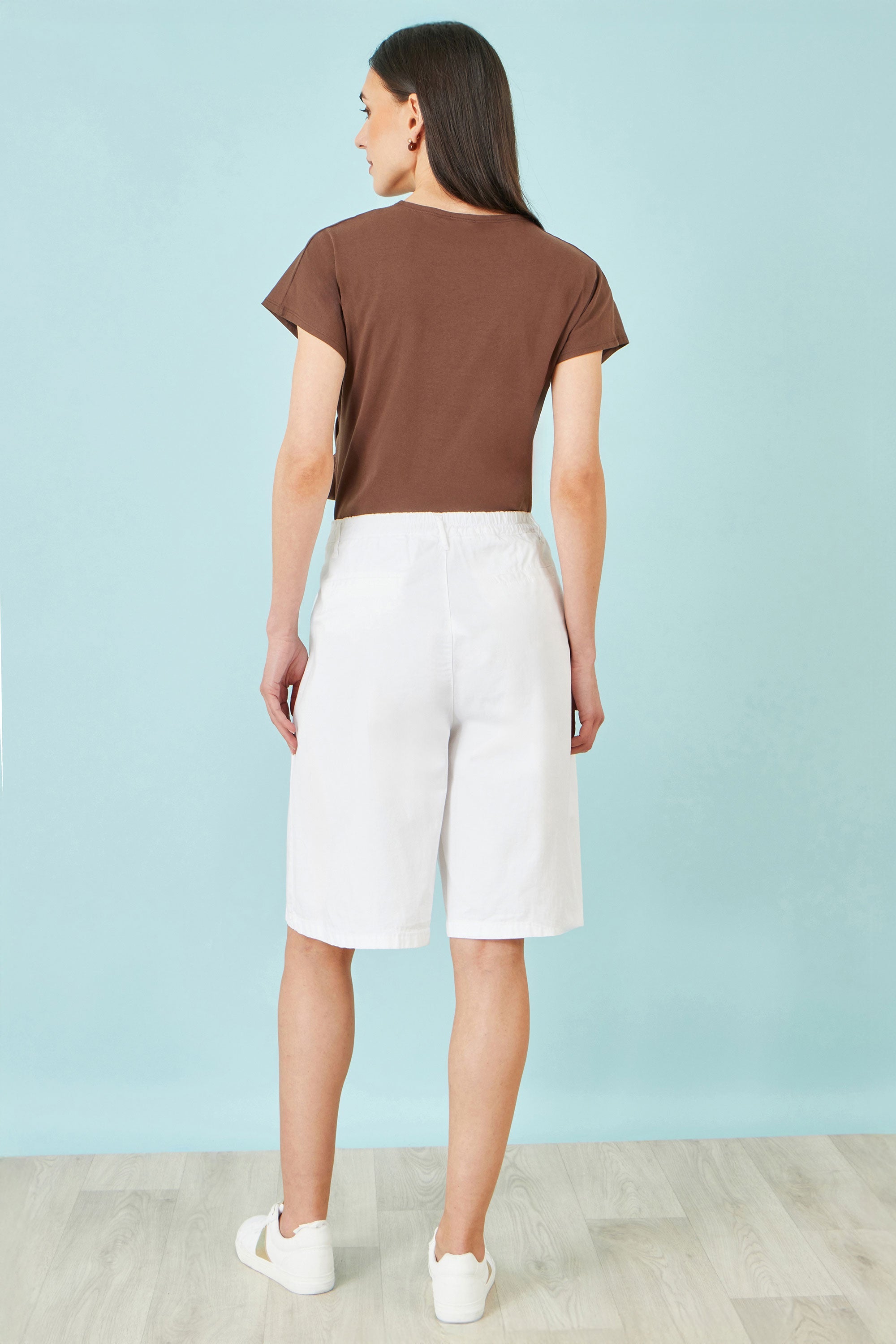 Yumi White Cotton Bermuda Shorts