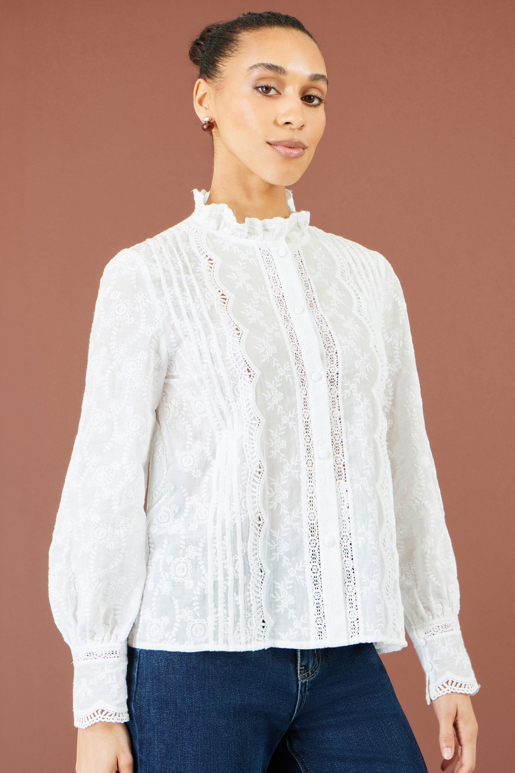 Yumi White Floral Cotton Shirt With Lace Details